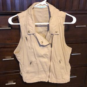 Maurices Vest